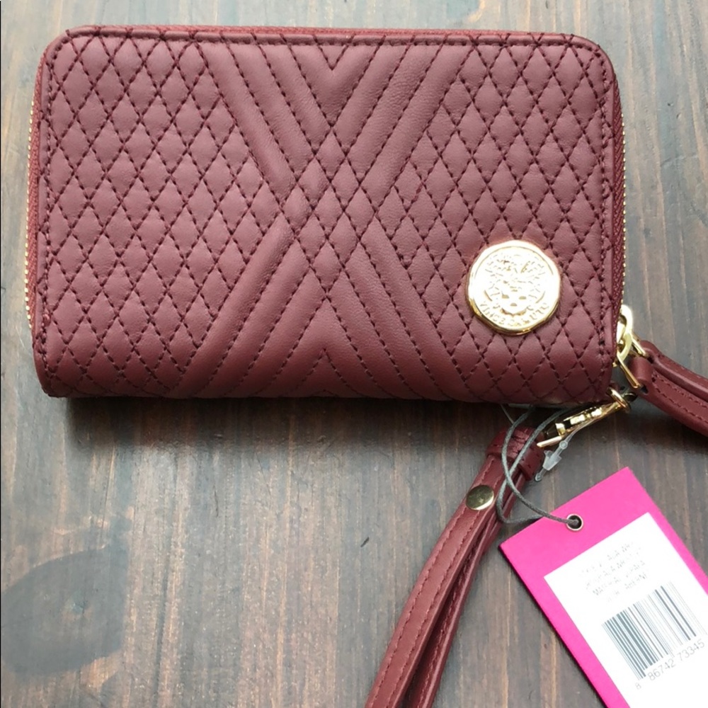 Vince Camuto wallet